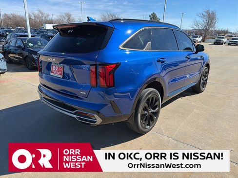 Used 2023 Kia Sorento SX image 5
