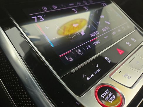 Used 2024 Audi SQ7 Prestige image 29