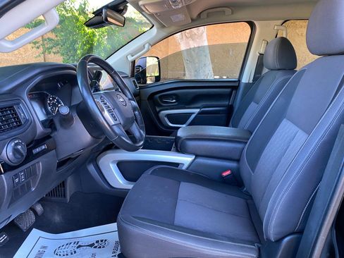 Used 2024 Nissan Titan SV w/ SV Convenience Package AWD/4WD image 29