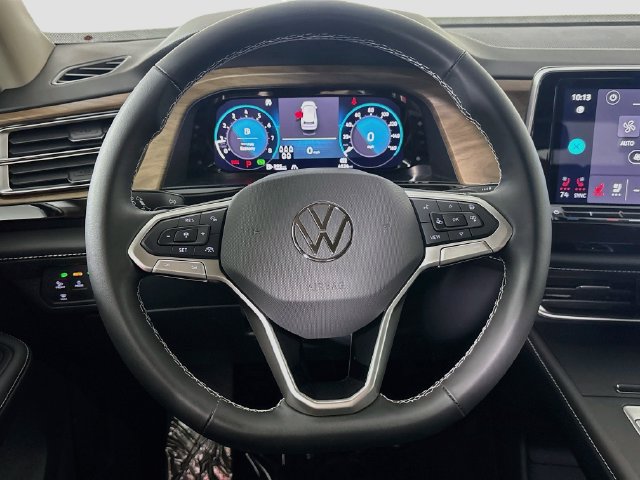 Certified 2025 Volkswagen Atlas SE AWD/4WD image 11
