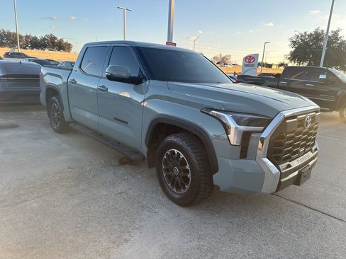 Used 2022 Toyota Tundra SR5 image 3