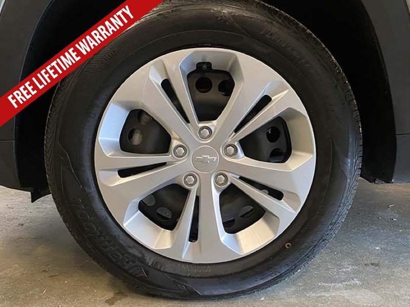 Used 2024 Chevrolet Trax LS FWD image 19