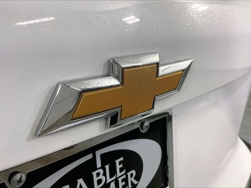 Used 2025 Chevrolet Equinox LT image 29