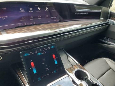 Certified 2026 Cadillac Escalade 2WD image 24