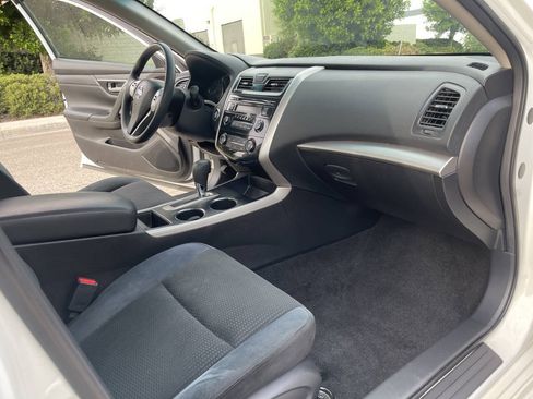 Used 2015 Nissan Altima 2.5 S FWD image 17