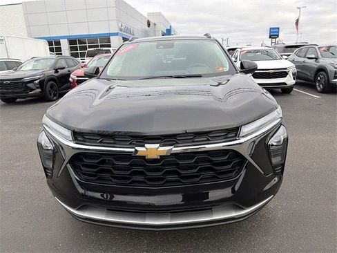 New 2026 Chevrolet Trax LT w/ Driver Confidence Package image 35