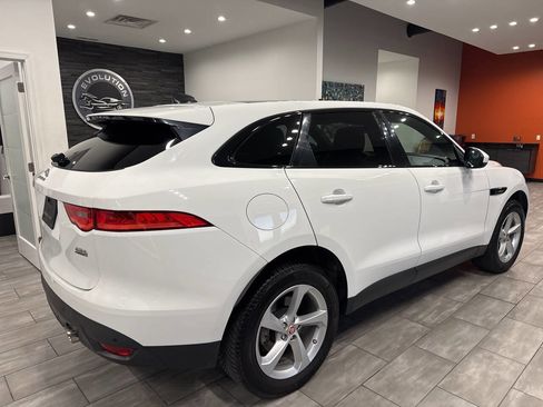 Used 2020 Jaguar F-PACE Premium image 17