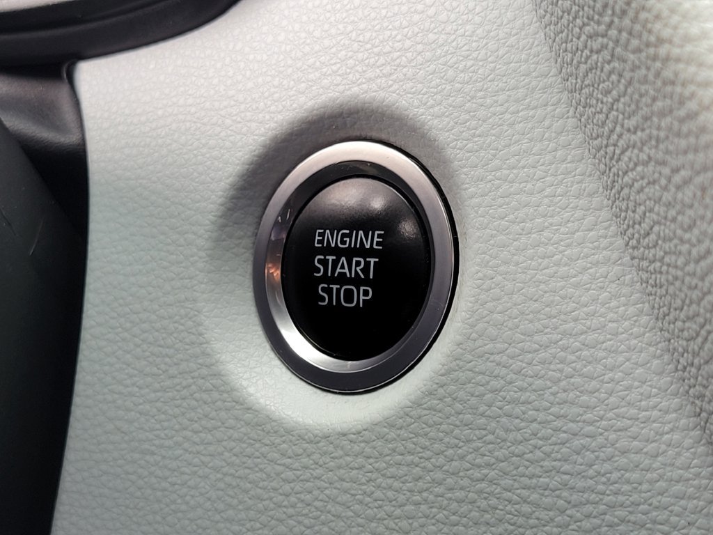 Used 2023 Toyota Corolla SE w/ SE Premium Package FWD image 11
