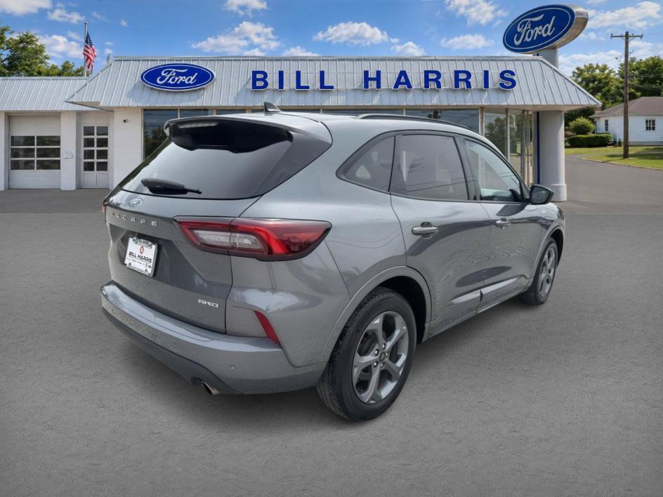 Used 2023 Ford Escape ST-Line w/ Tech Pack #1 AWD/4WD image 5