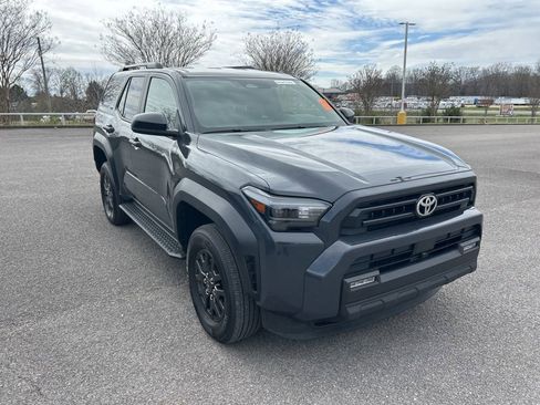 Used 2025 Toyota 4Runner SR5 image 3