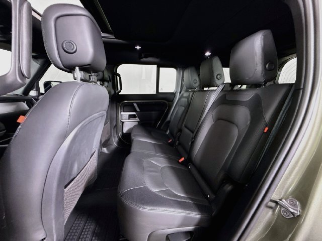 Certified 2023 Land Rover Defender 130 X-Dynamic SE AWD/4WD image 24