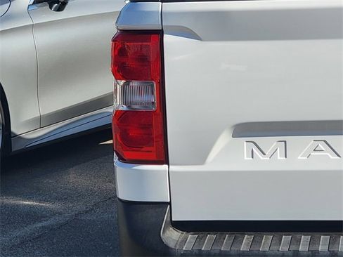 Used 2022 Ford Maverick XL image 6