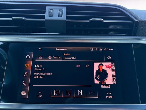 Used 2022 Audi Q3 2.0T Premium w/ Convenience Package image 14