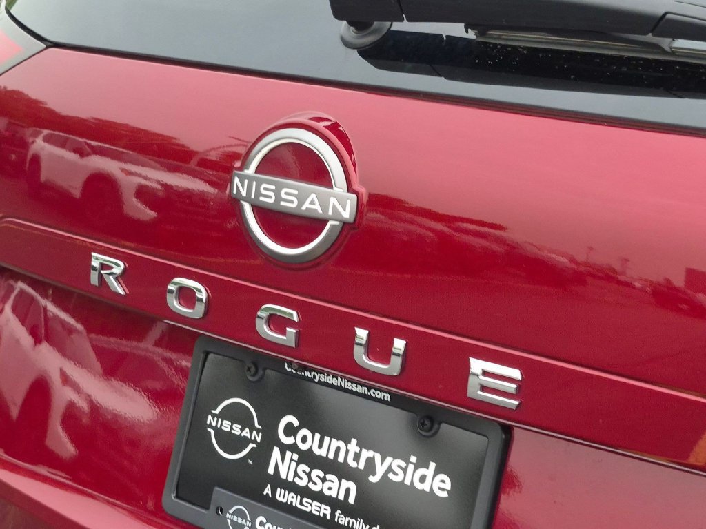Used 2023 Nissan Rogue Platinum AWD/4WD image 31