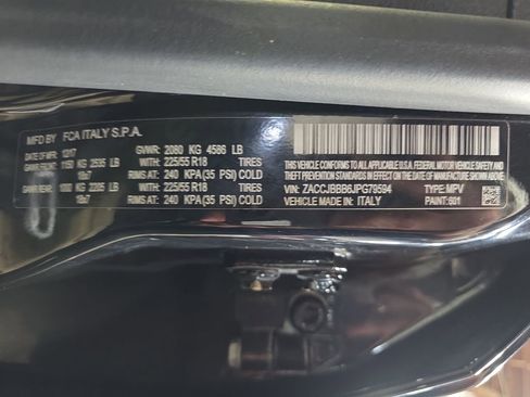 Used 2018 Jeep Renegade Altitude image 34