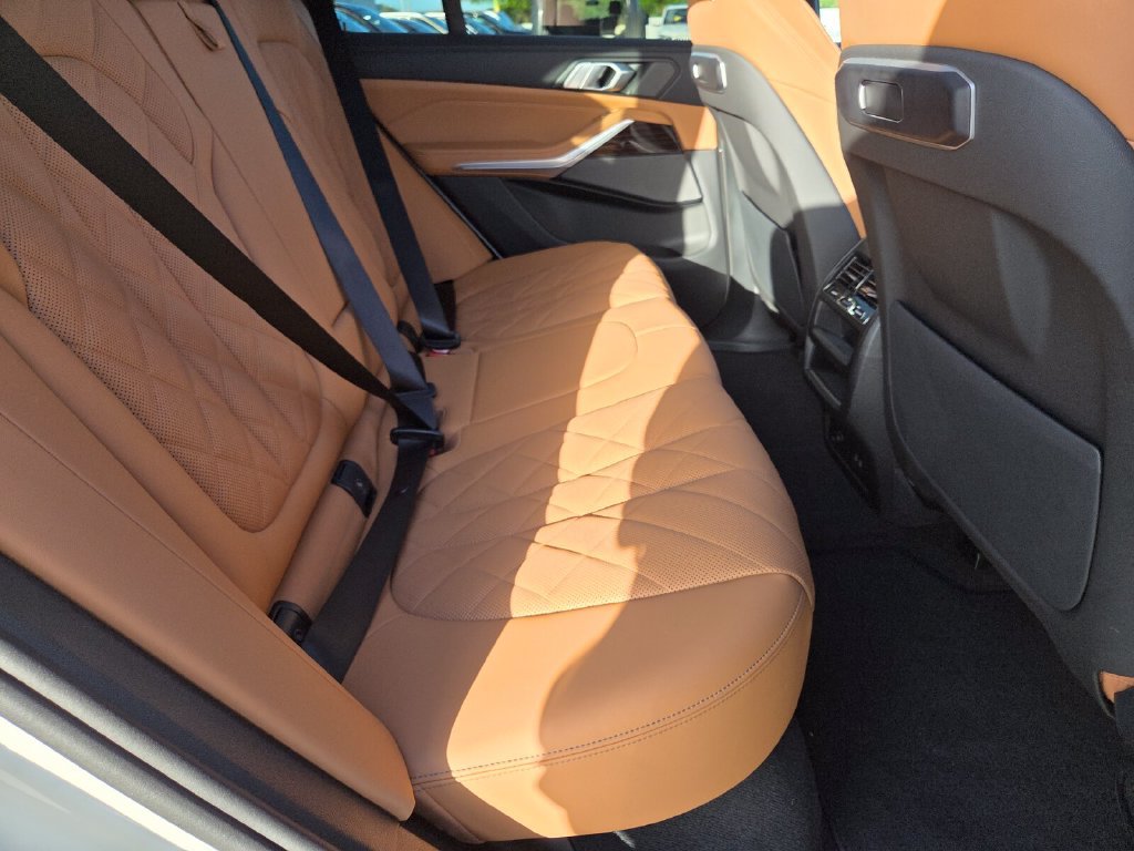 Certified 2025 BMW X5 xDrive50e w/ M Sport Package AWD/4WD image 24