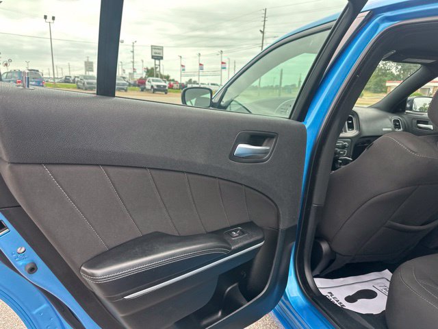 Used 2023 Dodge Charger SXT RWD image 25
