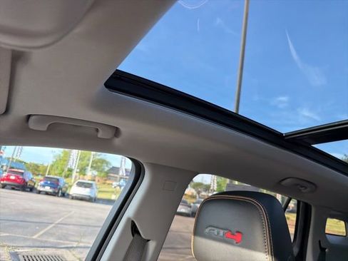 Used 2023 GMC Terrain AT4 image 17