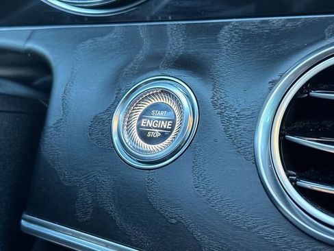 Used 2019 Mercedes-Benz E 300 image 24