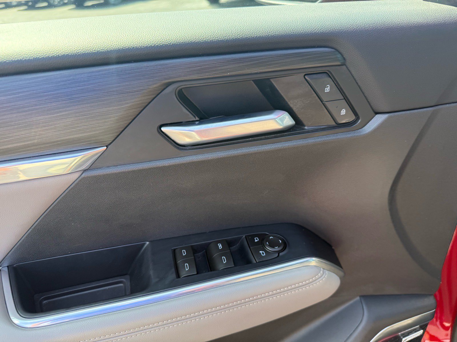 Used 2026 GMC Acadia Elevation w/ Elevation Premium Package FWD image 18