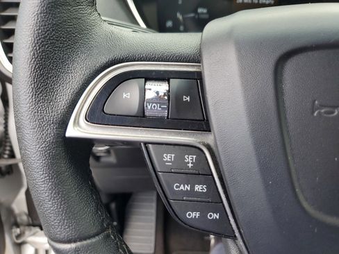Used 2019 Lincoln Nautilus FWD image 24