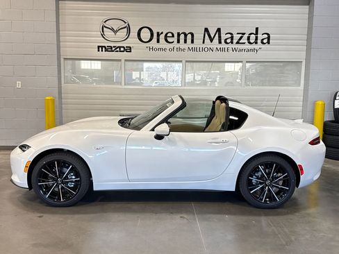 New 2026 MAZDA MX-5 Miata RF Grand Touring w/ Weather Package RWD image 8