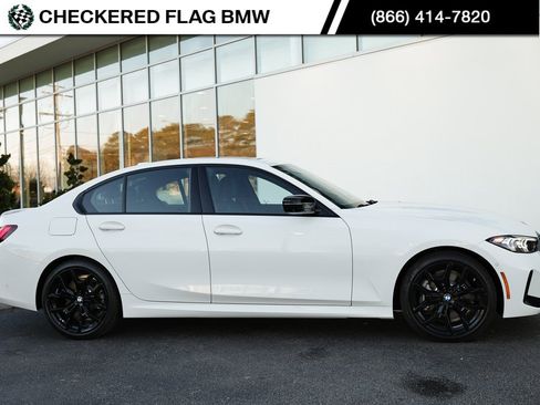 Used 2025 BMW 330i Sedan w/ M Sport Package image 3