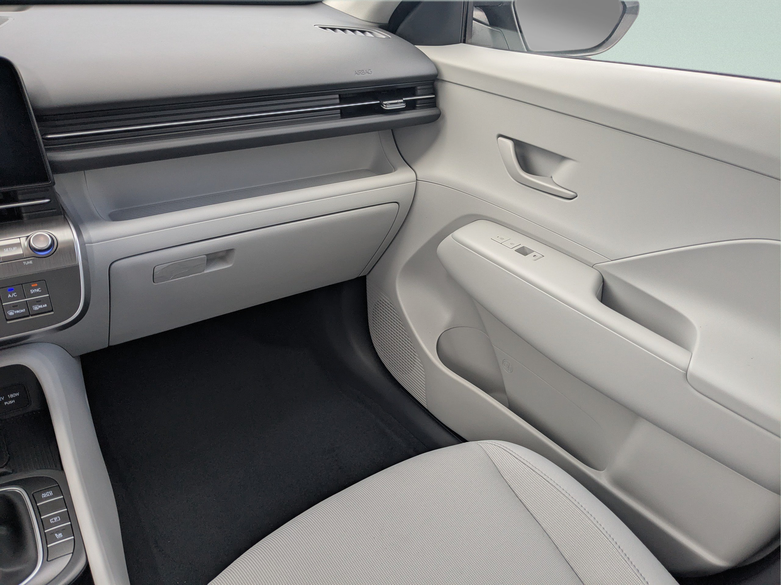 New 2027 Hyundai Kona SEL Sport FWD image 18
