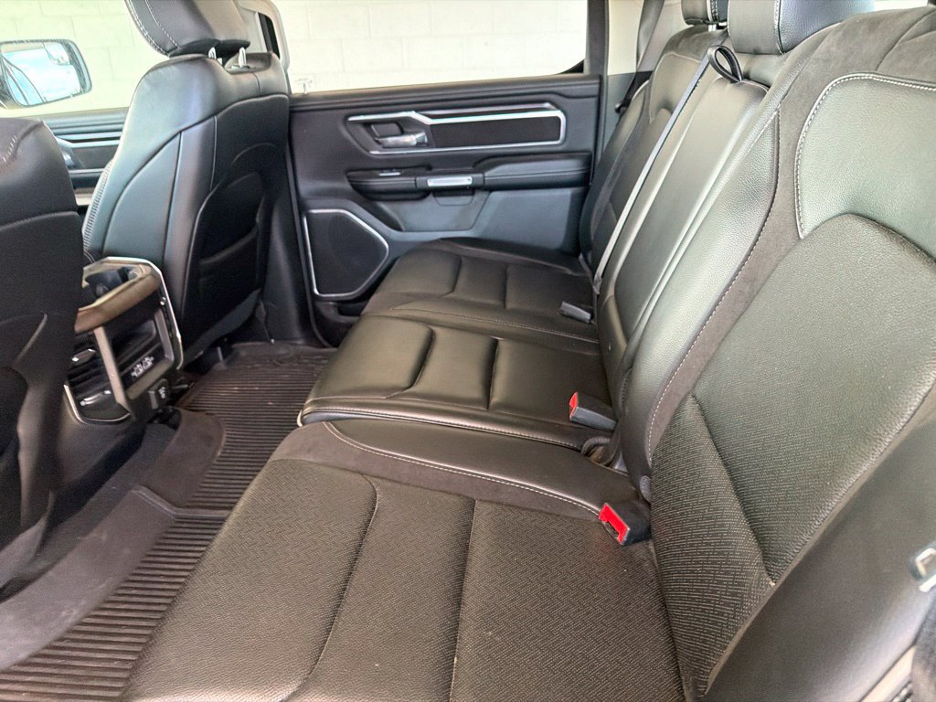Used 2022 RAM 1500 Laramie AWD/4WD image 6
