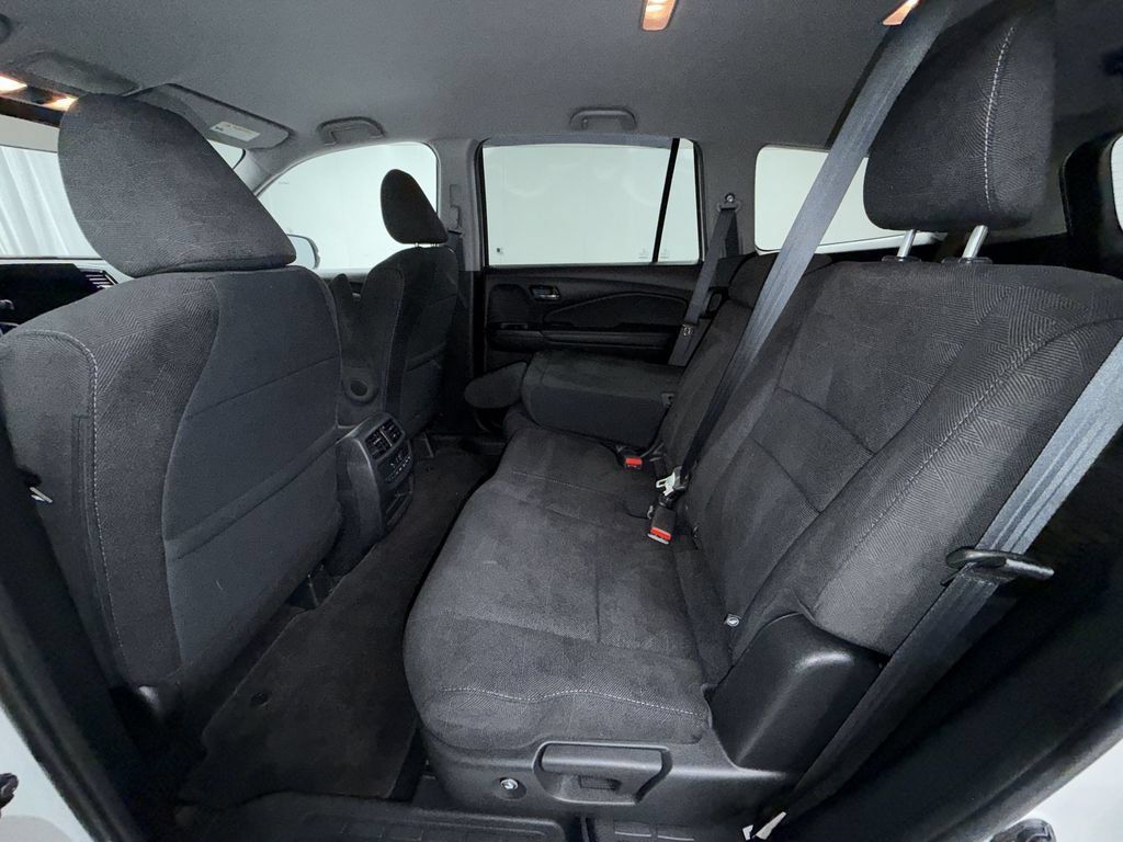Used 2021 Honda Pilot EX image 13