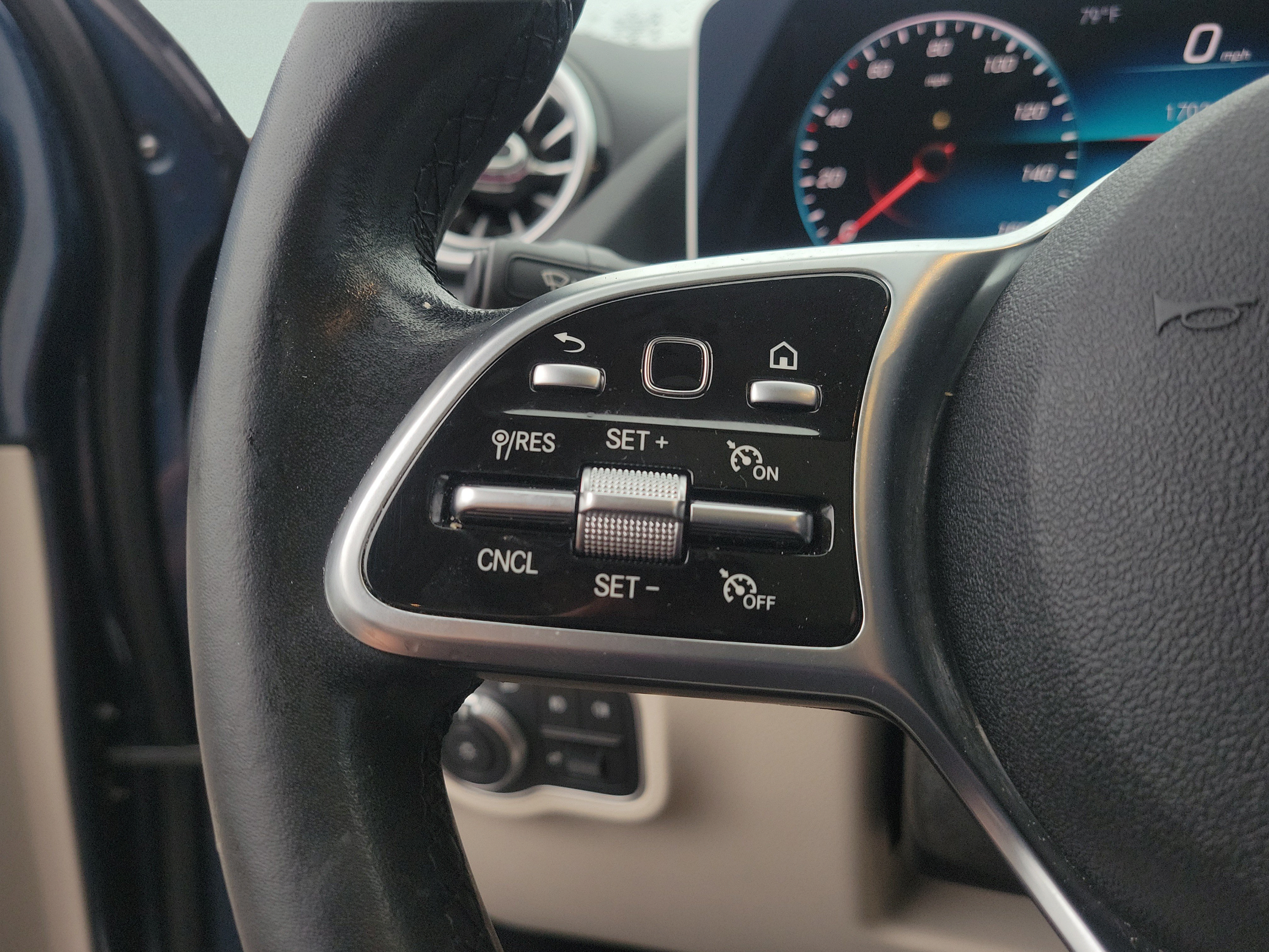 Certified 2021 Mercedes-Benz GLA 250 image 29