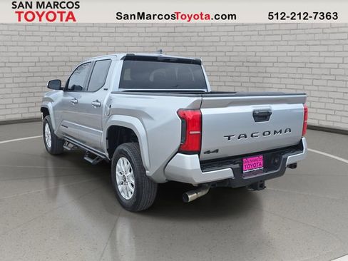 Used 2025 Toyota Tacoma SR5 image 7