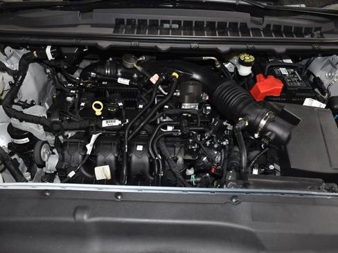 Used 2024 Ford Edge SEL image 10