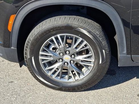 Used 2024 Chevrolet Traverse LT FWD image 29