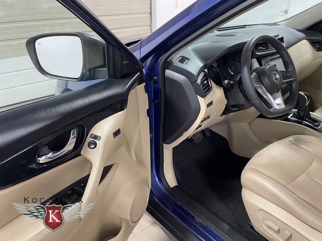 Used 2019 Nissan Rogue SL w/ Premium Package AWD/4WD image 11