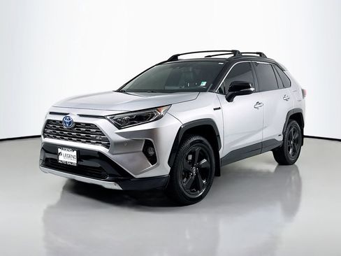 Used 2020 Toyota RAV4 XSE AWD/4WD image 1