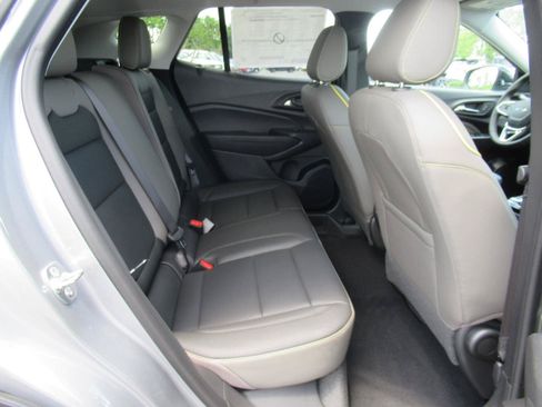 New 2026 Chevrolet Trax ACTIV w/ Driver Confidence Package FWD image 26