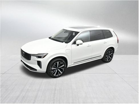 New 2026 Volvo XC90 T8 Core AWD/4WD image 9