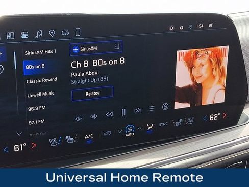 Used 2025 Chevrolet Suburban Premier AWD/4WD image 12