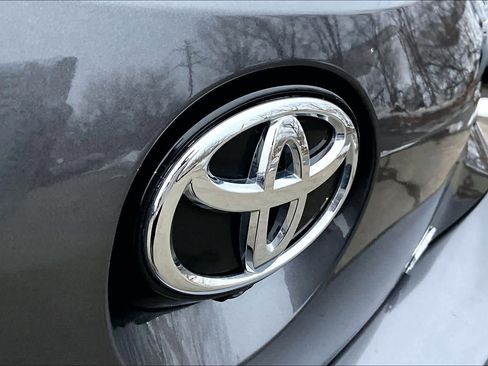 Certified 2024 Toyota Corolla SE image 29