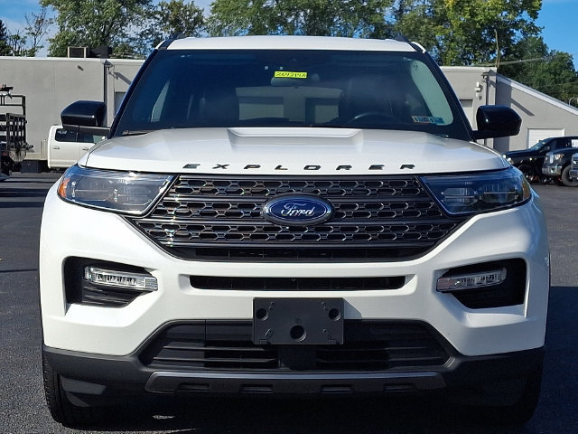 Used 2023 Ford Explorer XLT w/ Equipment Group 202A AWD/4WD image 5