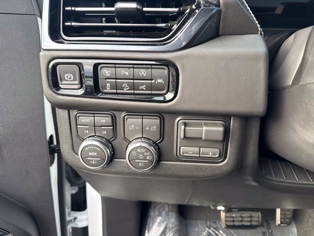 Used 2026 GMC Yukon XL AT4 Ultimate AWD/4WD image 27