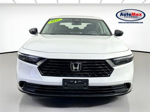 Used 2025 Honda Accord SE image 7