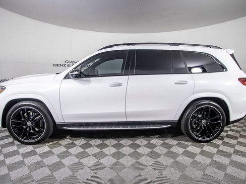 Used 2026 Mercedes-Benz GLS 580 4MATIC image 11