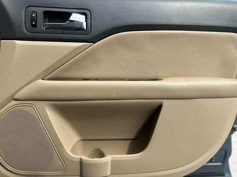 Used 2011 Ford Fusion SEL w/ 302A Rapid Spec Order Code FWD image 17