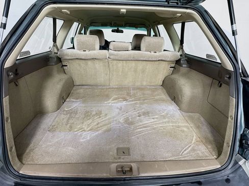 Used 2002 Subaru Outback Wagon image 28
