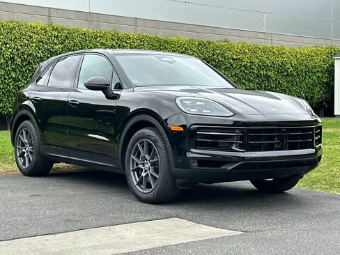 New 2026 Porsche Cayenne AWD/4WD image 10
