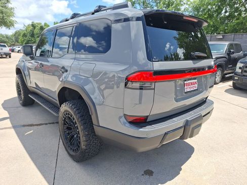 Used 2024 Lexus GX 550 AWD/4WD image 4
