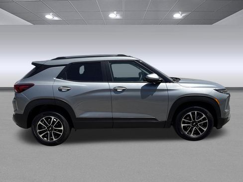 New 2026 Chevrolet TrailBlazer LT w/ Driver Confidence Package FWD image 10