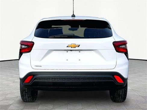New 2026 Chevrolet Trax LS image 5